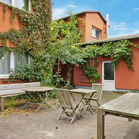 1 Bedroom Lovely In Moenchgut Appartement
